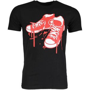 Local Fanatic T-shirt sneakers