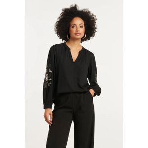 Smashed Lemon 25795 – top met handgeborduurde mouwen |