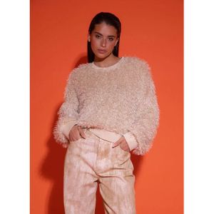 Studio Amaya - Fav - Sweater - Beige - Fluffy Textuur - Cropped Pasvorm