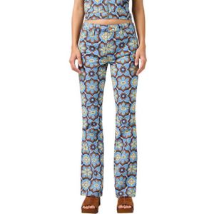 Wrangler Mid rise boot medallion blue jeans