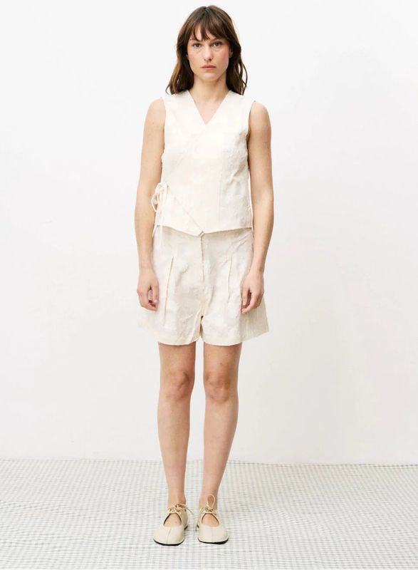 FRNCH Novalie short structuur