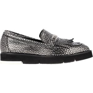 Love Moschino Gebroken Accent Loafers in Metallic Zilveren Leer