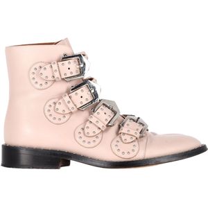 Givenchy Gespdetail Studded Enkellaarsjes in Lichtroze Leer