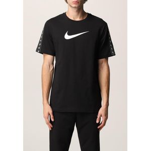 Nike - Sportswear Repeat - T-shirt - Zwart