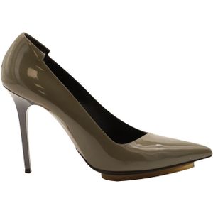 Balenciaga Point Toe Pumps in Grijze Lederen Lak