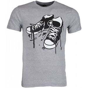 Local Fanatic T-shirt sneakers