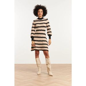 Smashed Lemon 25736 – gebreide jurk met golvend patroon |