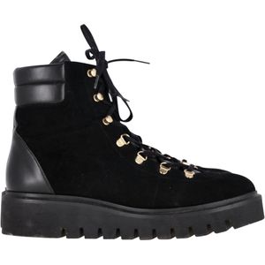 Stuart Weitzman Chalet Wandelschoenen in Zwart Suède