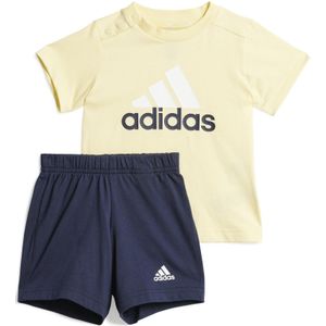 Baby t-shirt en shortset adidas Essentials Logo