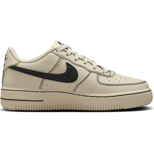 Trainers Nike Air Force 1 LV8 4