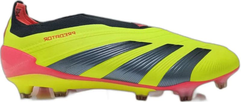 adidas - Predator24 Voetbalschoenen - Zwart - Primeknit