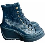 Converse - Chuck 70 De Luxe - Leren Dameslaarzen - Krokodillenprint - Plateauzool