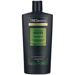 Tresemmé Flawless Waves Coconut Oil Shampoo 685 ml