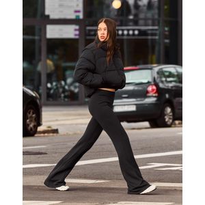 Bershka Zachte Klokkende Broek Met Modal Dames Xs Zwart