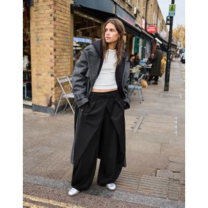 Bershka Barrel Broek Met Plooien Dames 36 Zwart