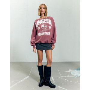 Bershka Sweater Met Print En Boothals Dames Xs-S Roos