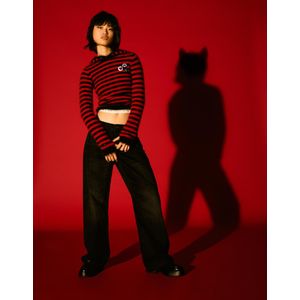 Bershka Emily The Strange Trui Met Capuchon Dames Xs-S Rood