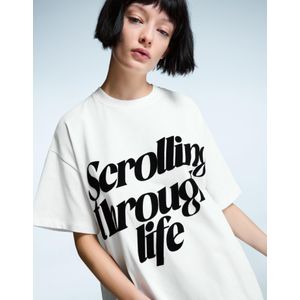 Bershka Oversized T-Shirt Met Print En Korte Mouw Dames Xs Gebroken Wit