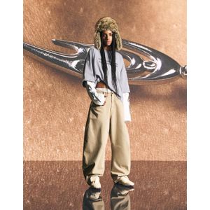 Bershka Out Of Core T-Shirt Met Lange Mouw Dames Xs-S Donkergrijs