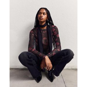 Bershka Tule T-Shirt Met Print En Lange Mouw Dames L Zwart