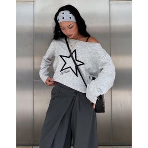 Bershka Trui Met Boothals En Print Dames M Grijs