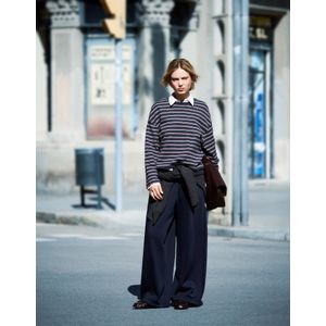 Bershka T-Shirt Met Lange Mouw En Print Dames Xxs Marineblau