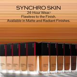 Shiseido - Synchro Skin Self-Refreshing - Foundation - 560 Obsidian - 30ml
