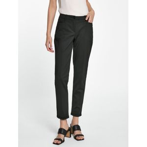 Enkellange broek in smal model Van Fadenmeister Berlin zwart