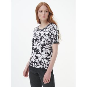 Lets getailleerd overhemd ronde hals Van BASLER zwart