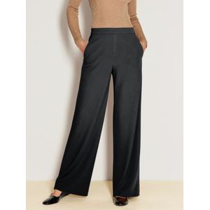 Broek model Palina Van Raffaello Rossi zwart