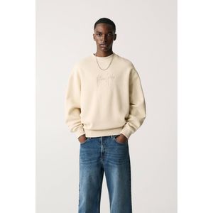 Basic Sweater Met Borduursel