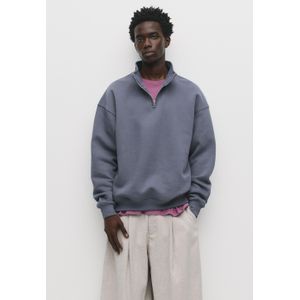 Basic Sweater Met Ritskraag