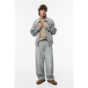 Jeans Met Wijde Pijpen Met Verwassen Afwerking