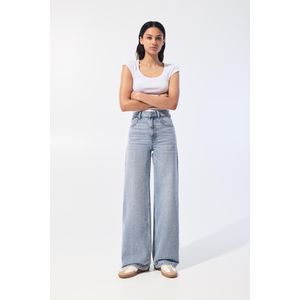 Jeans Met Hoge Taille En Wijde Pijpen