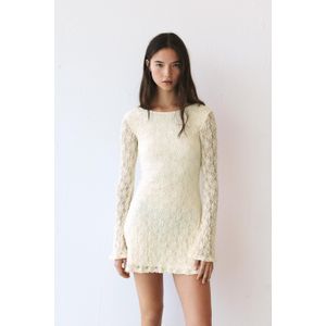 Korte Kanten Jurk Met Lange Mouw