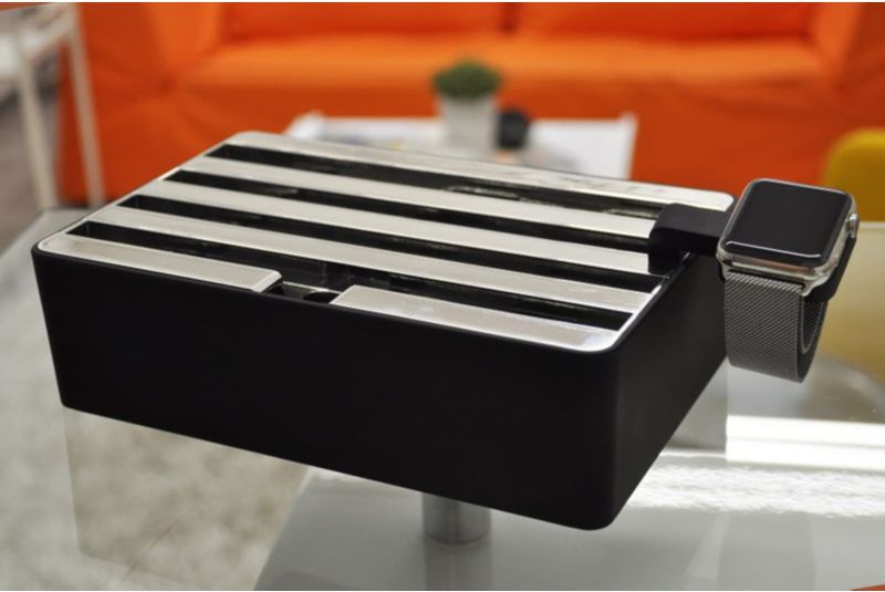 ALLDOCK Medium Black / Chrome