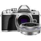 Olympus OM-D E-M10 mark III zilver + 14-42mm EZ zilver