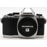 Olympus OM-D E-M10 body zilver OCCASION