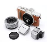 Olympus E-PL8 Body + VF-3 Zoeker + 14-42mm EZ OCCASION