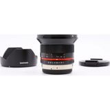 Samyang 12mm F/2.0 NCS CS MFT + zonnekap OCCASION