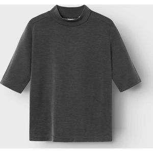 - Hoge Kraag T-shirt