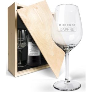 Wijnpakket met glas - Maison de la Surprise Merlot (Gegraveerde glazen)