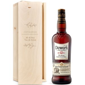 Whisky in gegraveerde kist - Dewar's 12y
