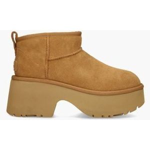 Classic Ultra Mini New Heights Boot Chestnut Dames Enkelboots