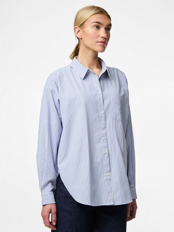 PIECES Blouse 'FEMME'  blauw / wit
