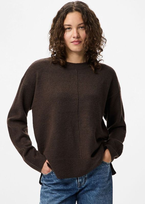 pieces - PCMALOU LS O-NECK CUTLINE KNIT NOOS - Gebreide Trui - Hot Fudge