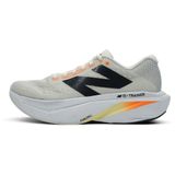 New Balance - FuelCell Supercomp Trainer v3 - Hardloopschoenen - Wit Oranje - Heren