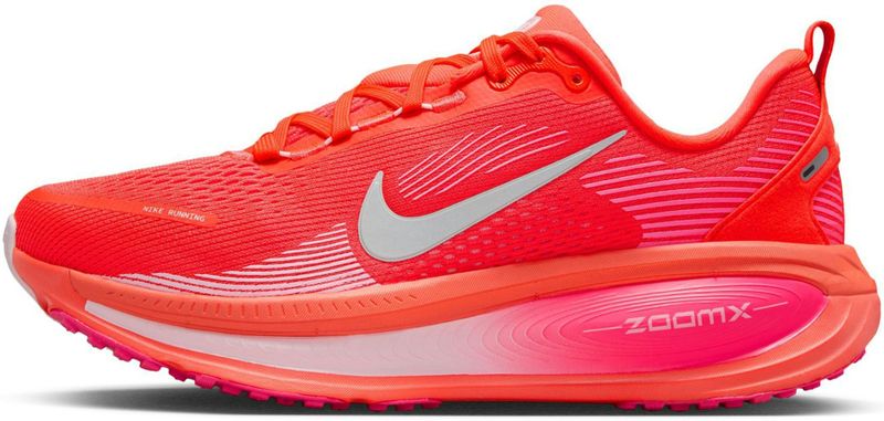 Nike Vomero 18 hardloopschoenen voor dames (straat) - Rood