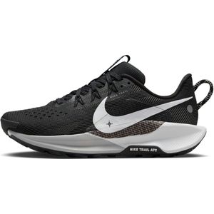 Nike - Pegasus Trail 5 - Damesschoen - Zwart/Wit - Ultra Responsieve ReactX Foam Tussenzool