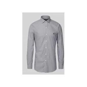 Slim Fit Business-Hemd mit Haifischkragen